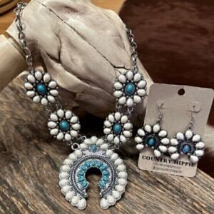 Horseshoe Shape Necklace blue White Squash Blossom earrings set